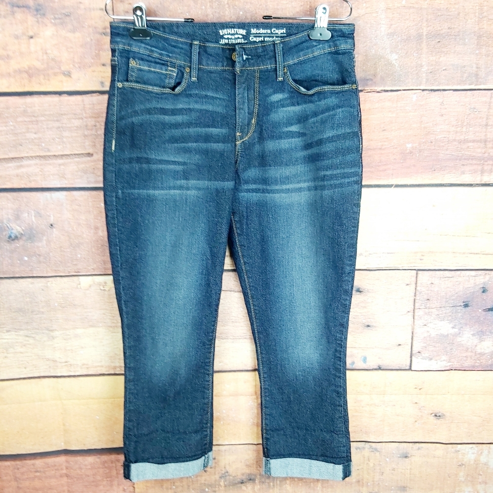 Levi's Signature Crop Capri Jeans
